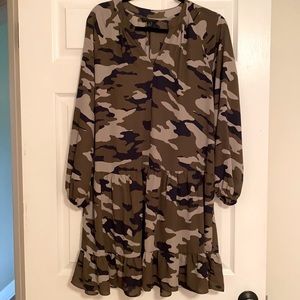 Banana Republic camo dress size S. Worn once!